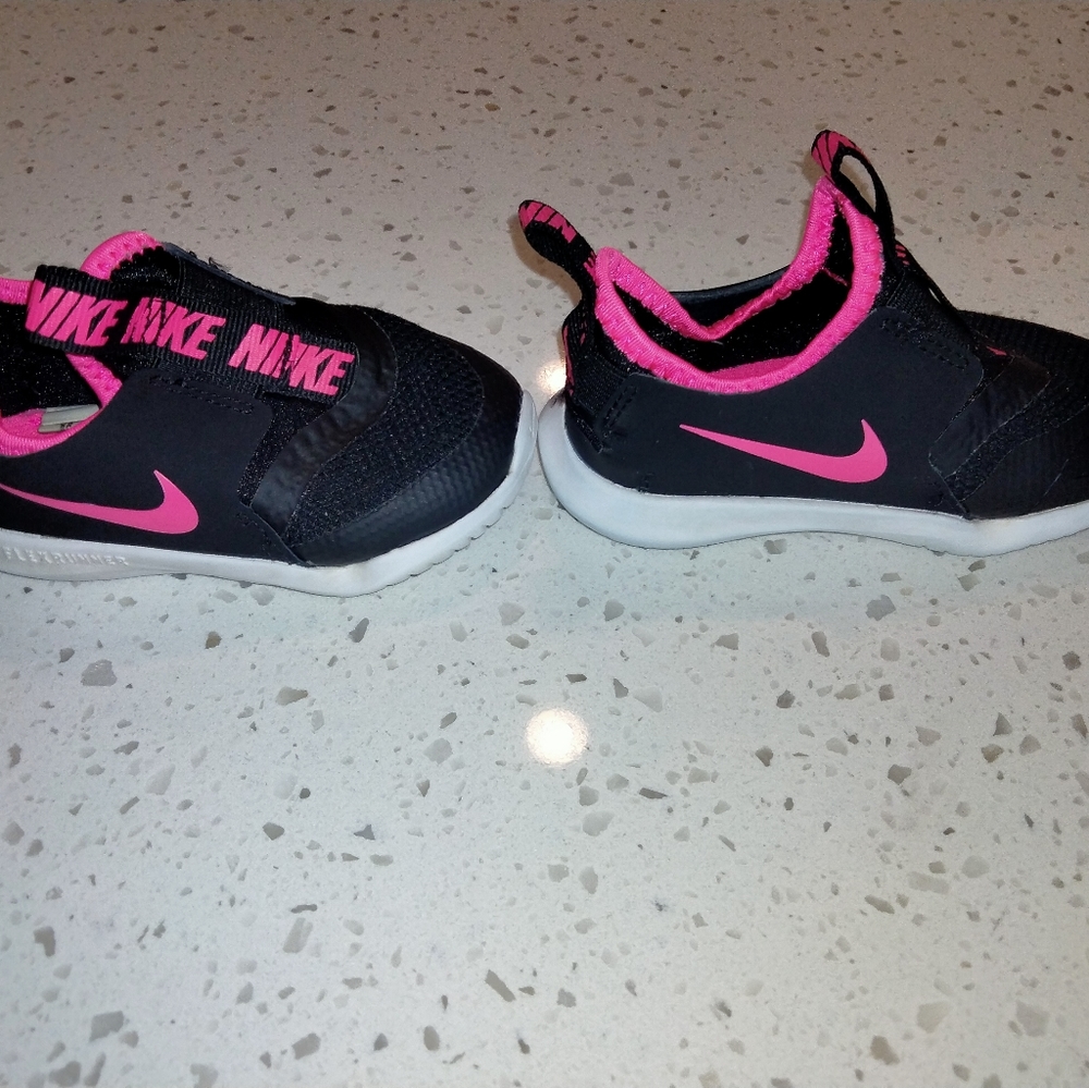 Nike toddler shoes